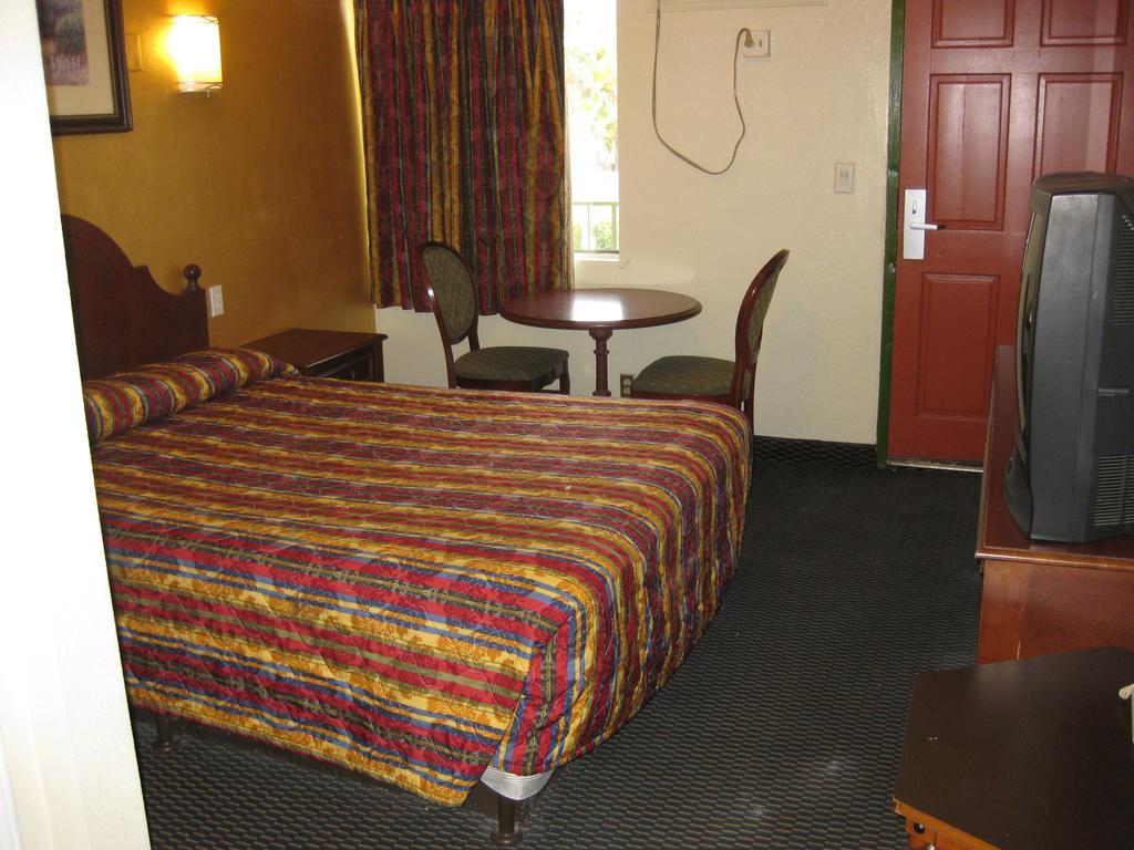 Sunshine Motel Сан-Бернардино Экстерьер фото